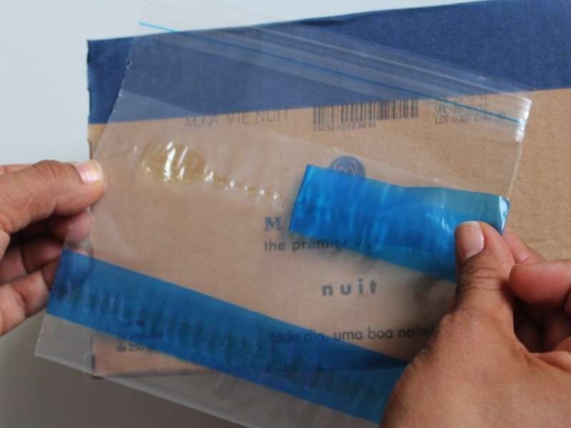 envelope de plástico adesivado